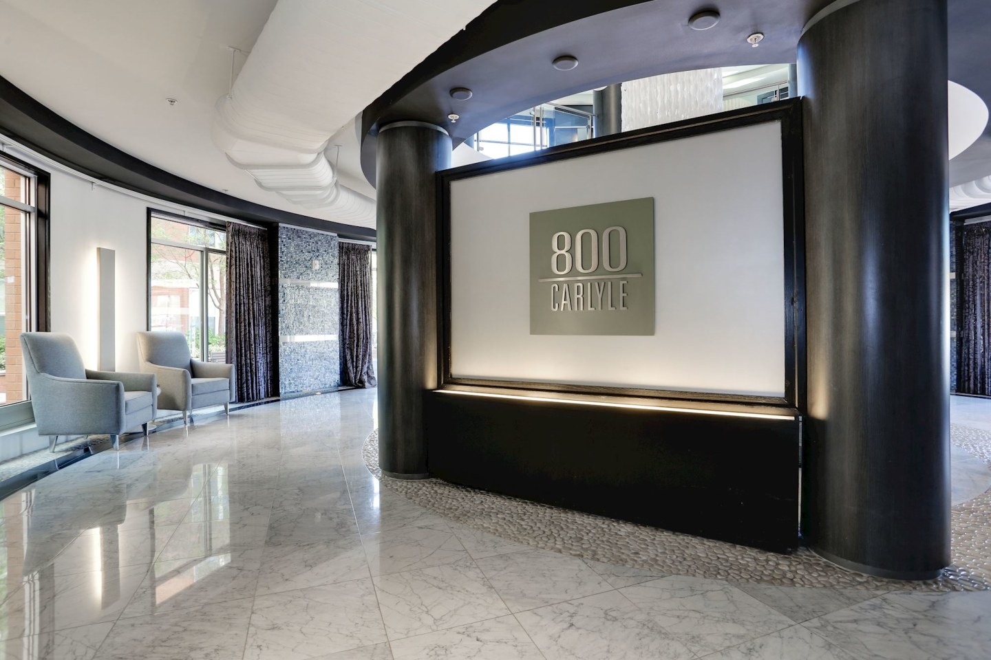800 Carlyle Image 17