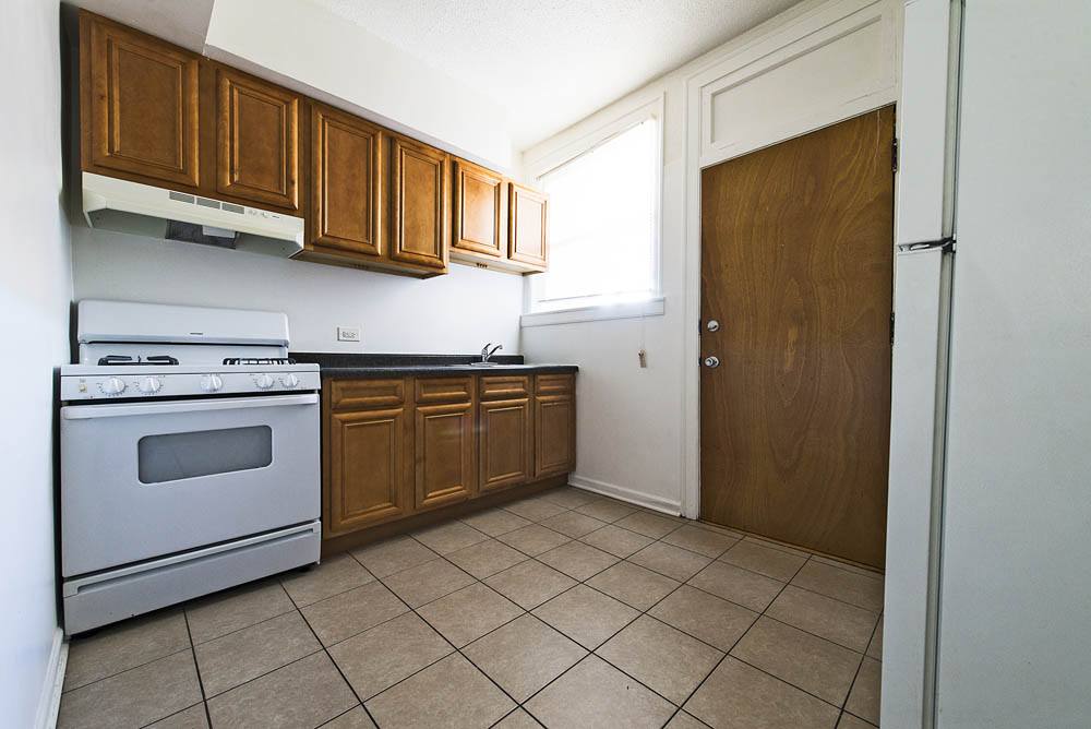 8056 S Drexel Ave Image 2