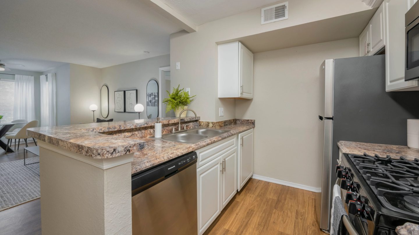 The Enclave at Huntington Woods Image 36