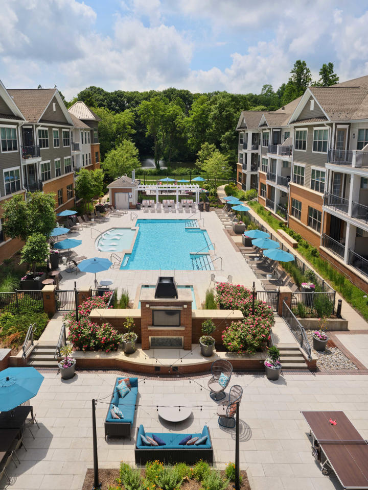 Signature Place Image 33