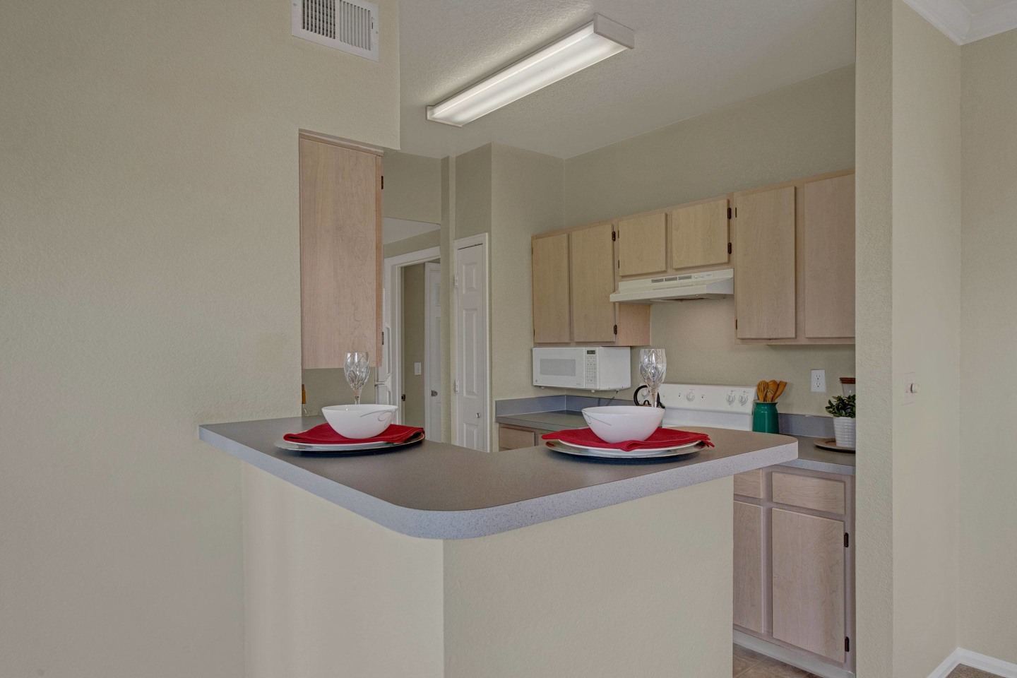 Camelback Pointe Apartment Homes Image 4
