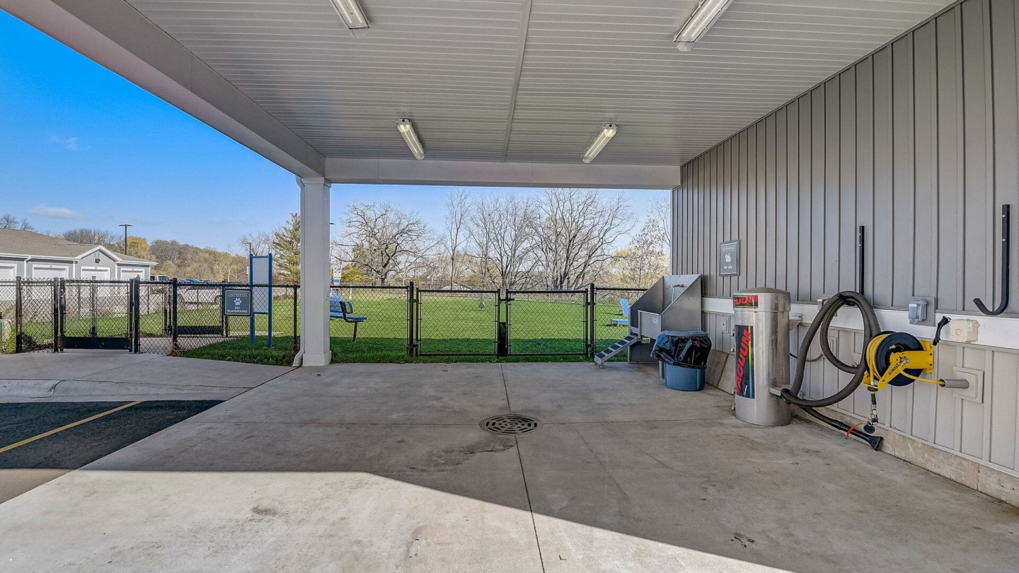 Authentix Cottage Grove Image 31