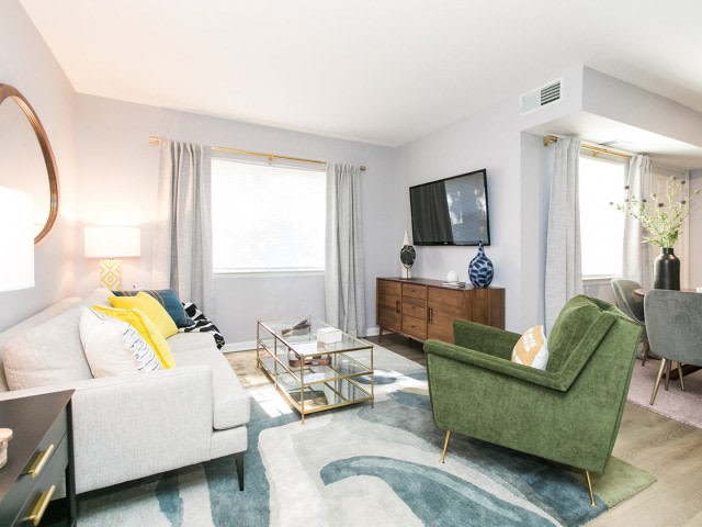 Crofton Village Apartments Image 5