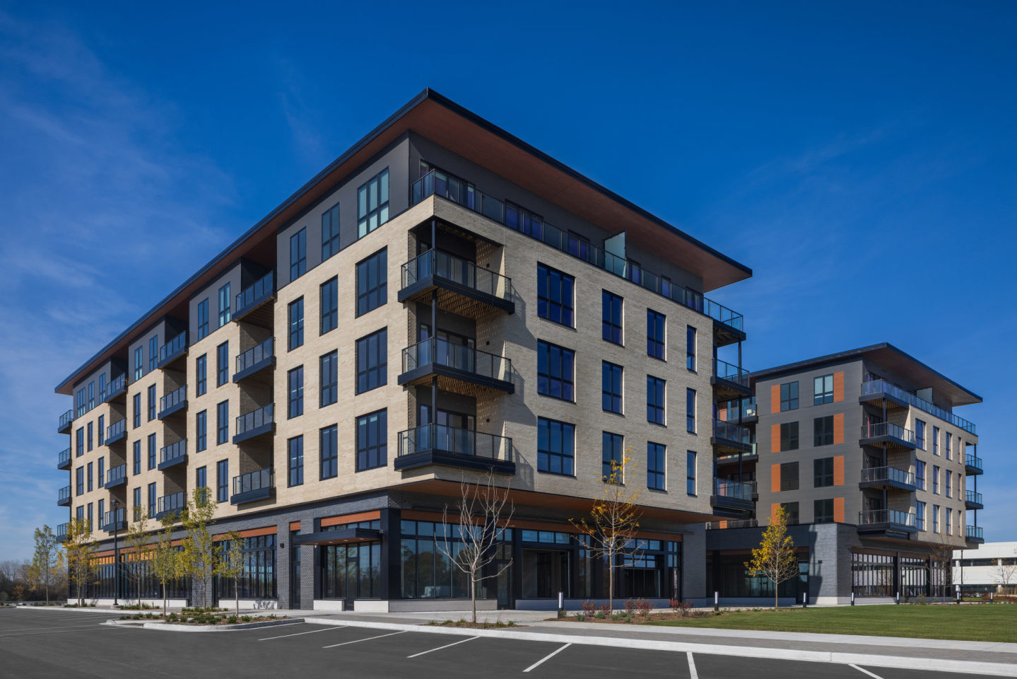 The Symphony Premier Living Image 10