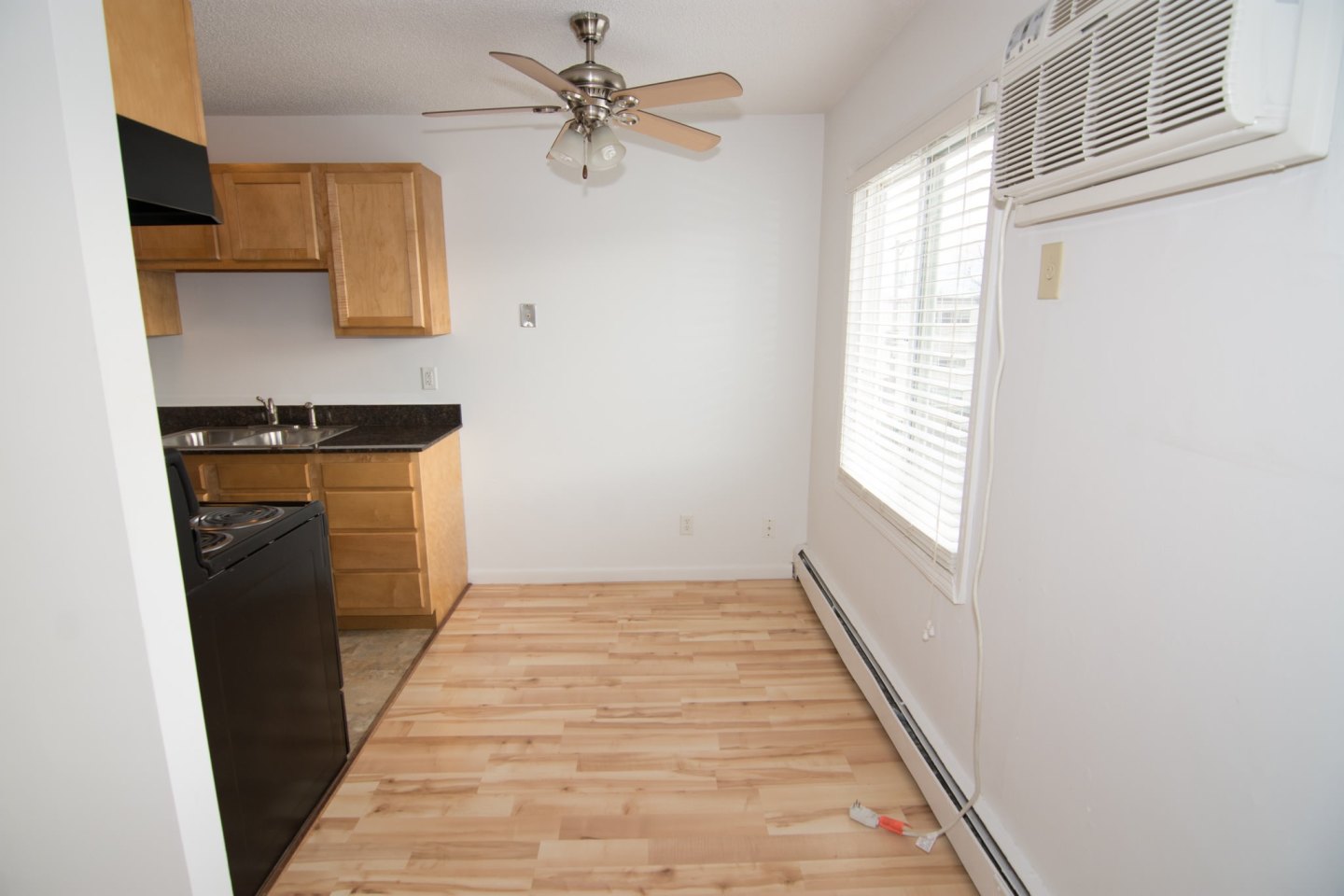 2731 Pillsbury Image 12