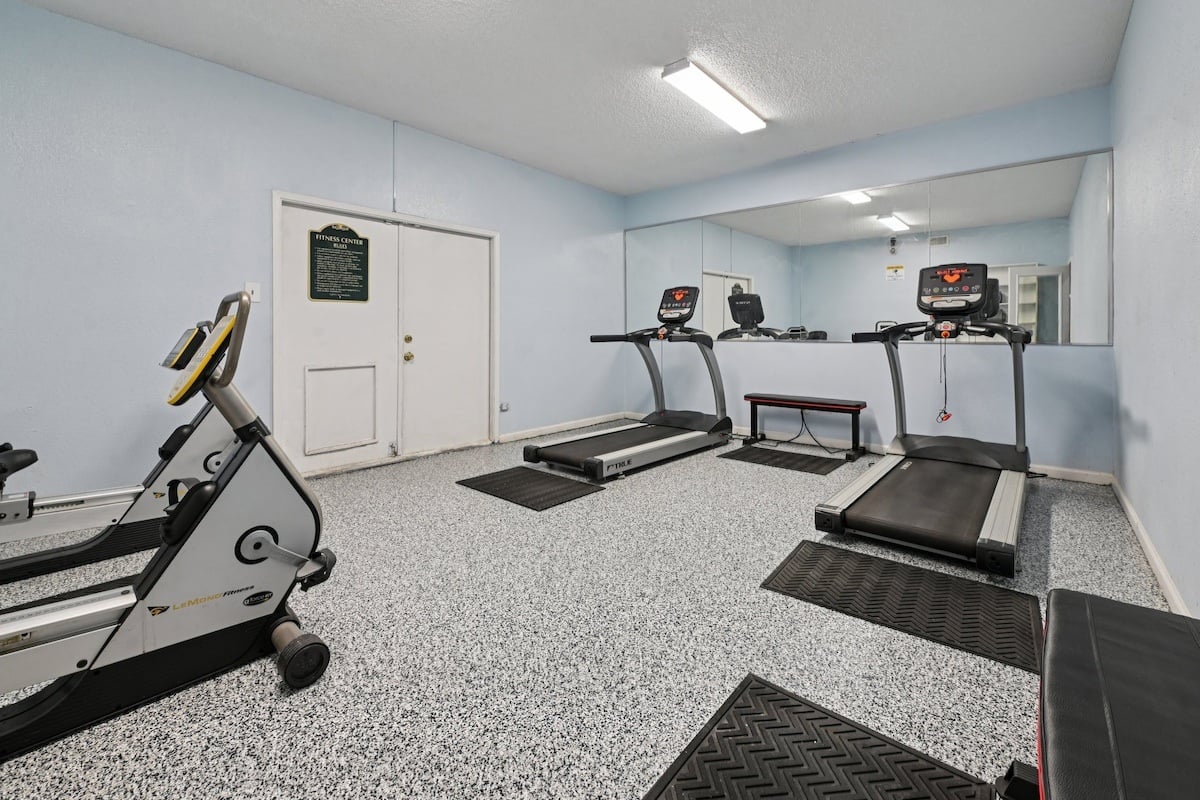 Pine Creek Apartments Image 32