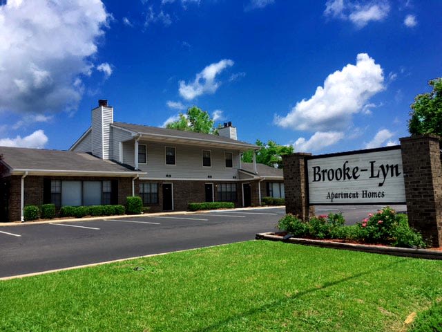 Brooke Lyn Apartments Image 1