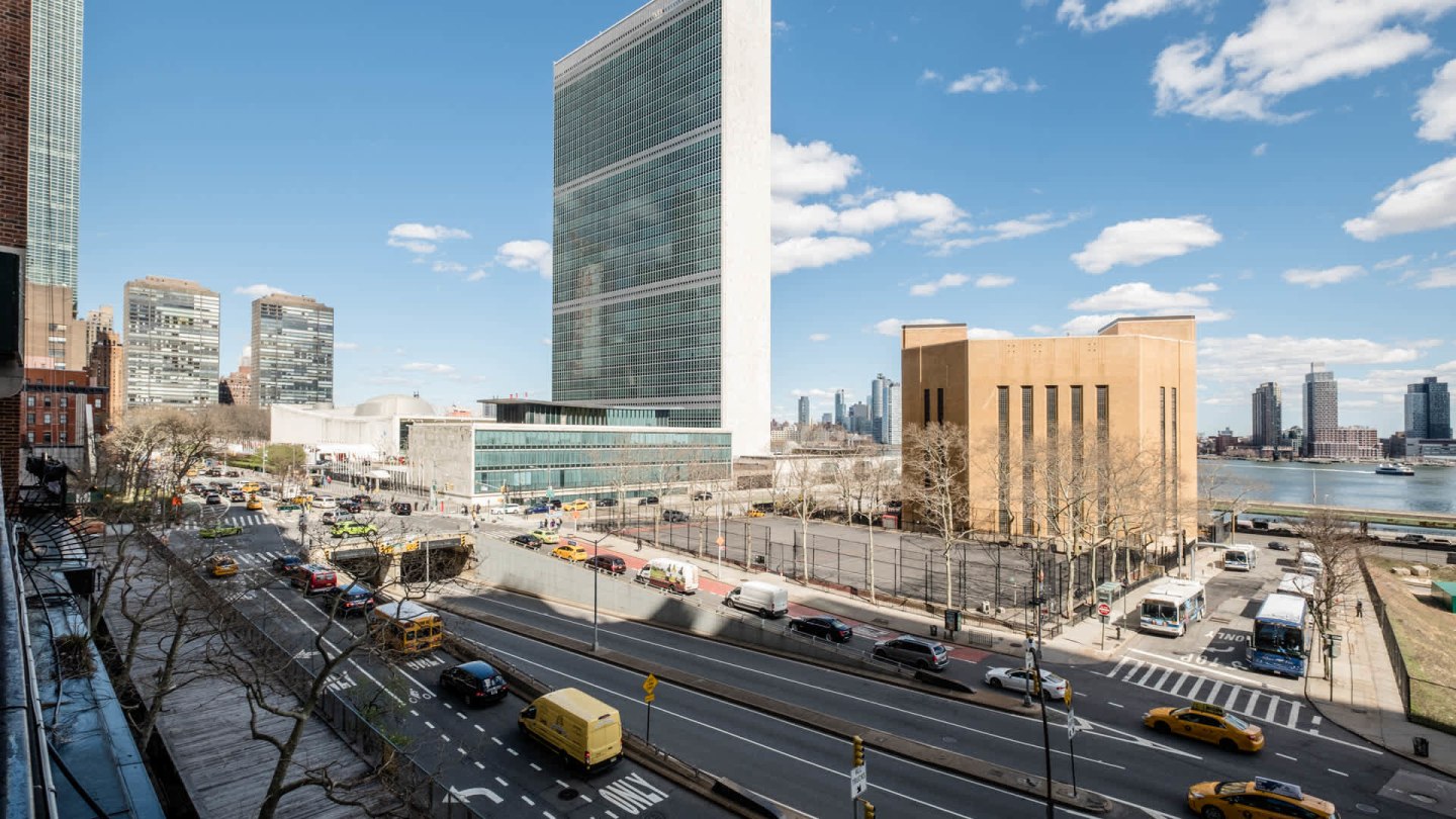 300 East 39th Image 2