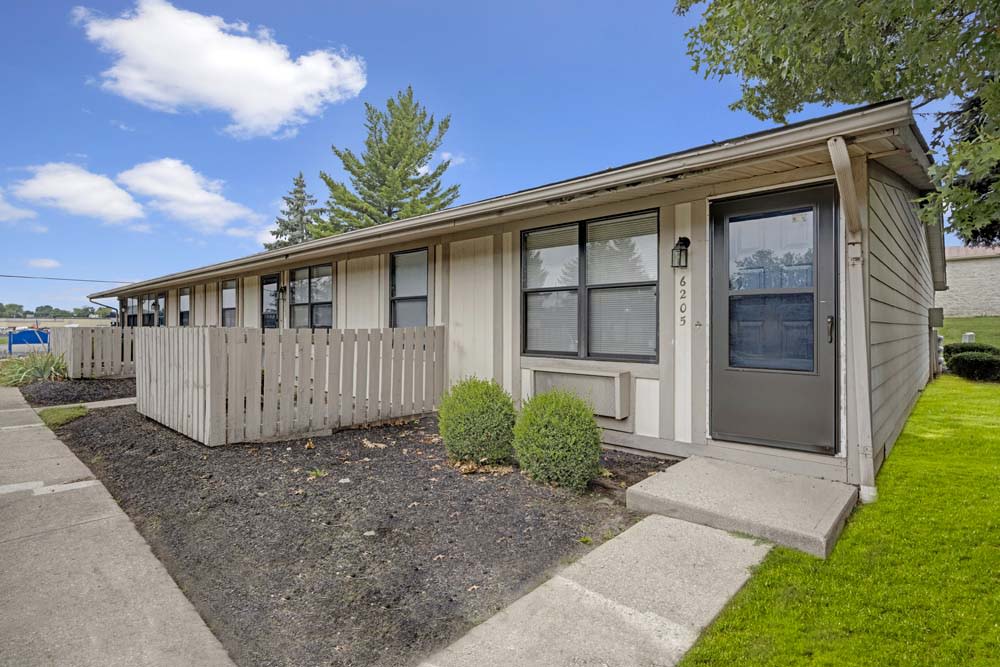 Stonehenge Apartments Image 8