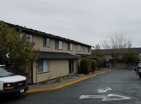 Ebb Tide Apartments Image 1