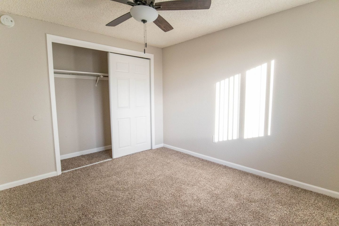 Joliet Towers Apartments Image 29