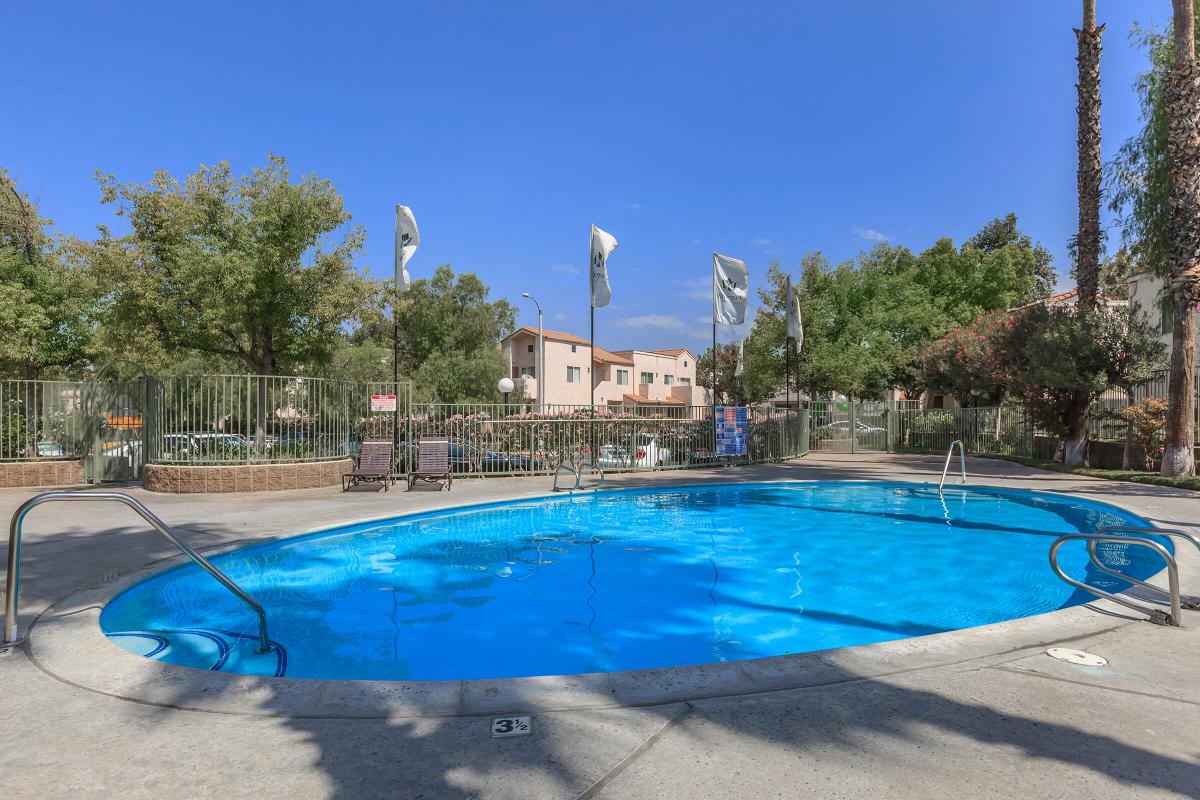 Riverpark apartment homes Image 10