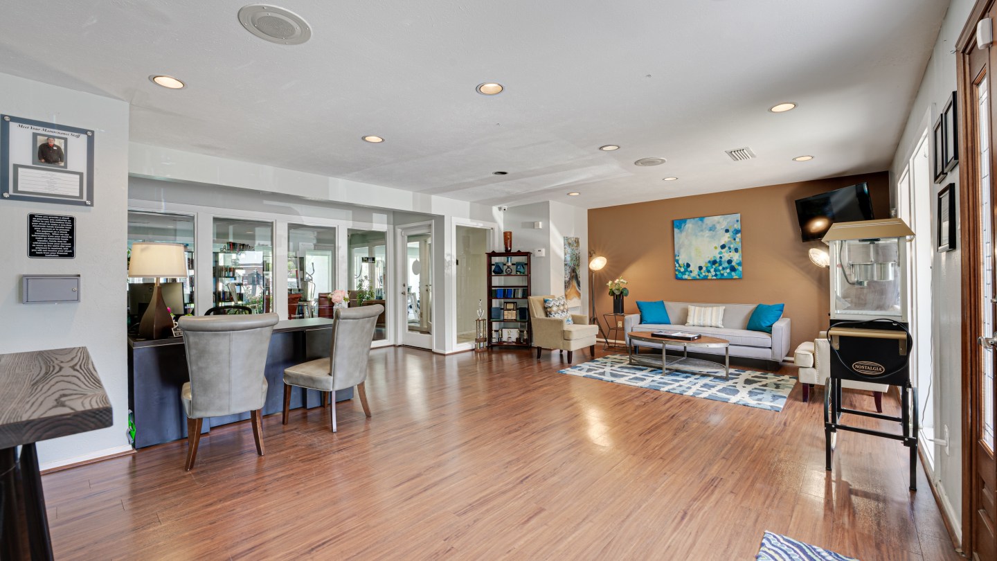 Southern Oaks Image 28