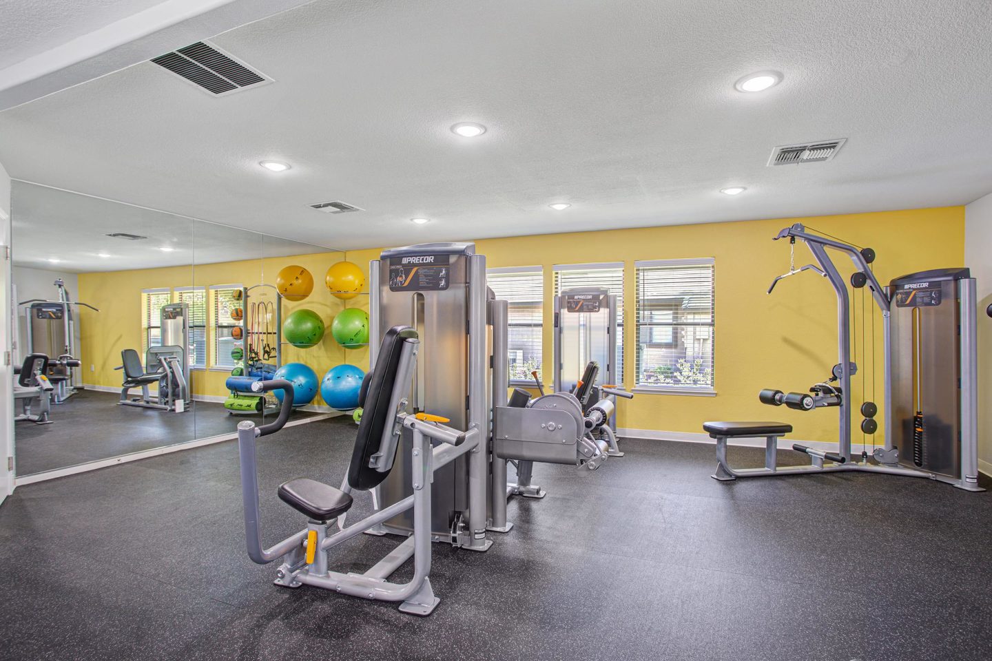 Stonegate Apartments Image 8