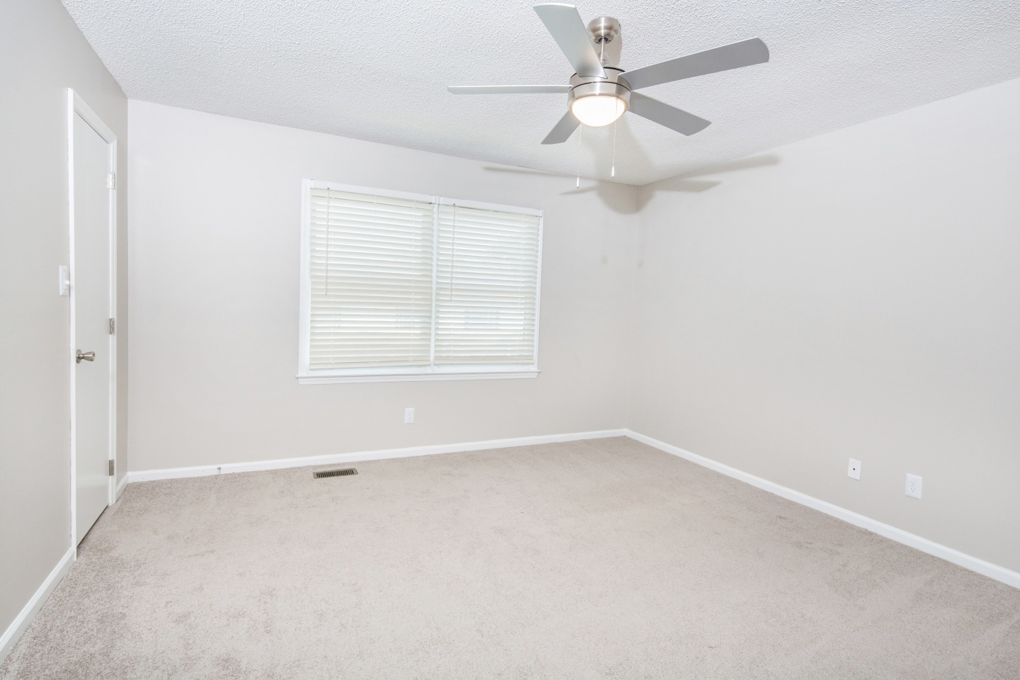 Belmont Heights Apartments & Townhomes Image 6