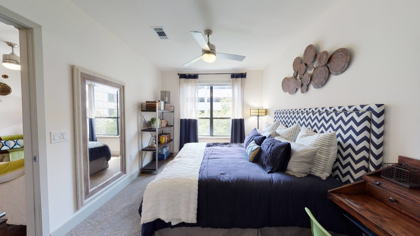 Eleven10 at Farmers Market Apartments Image 6