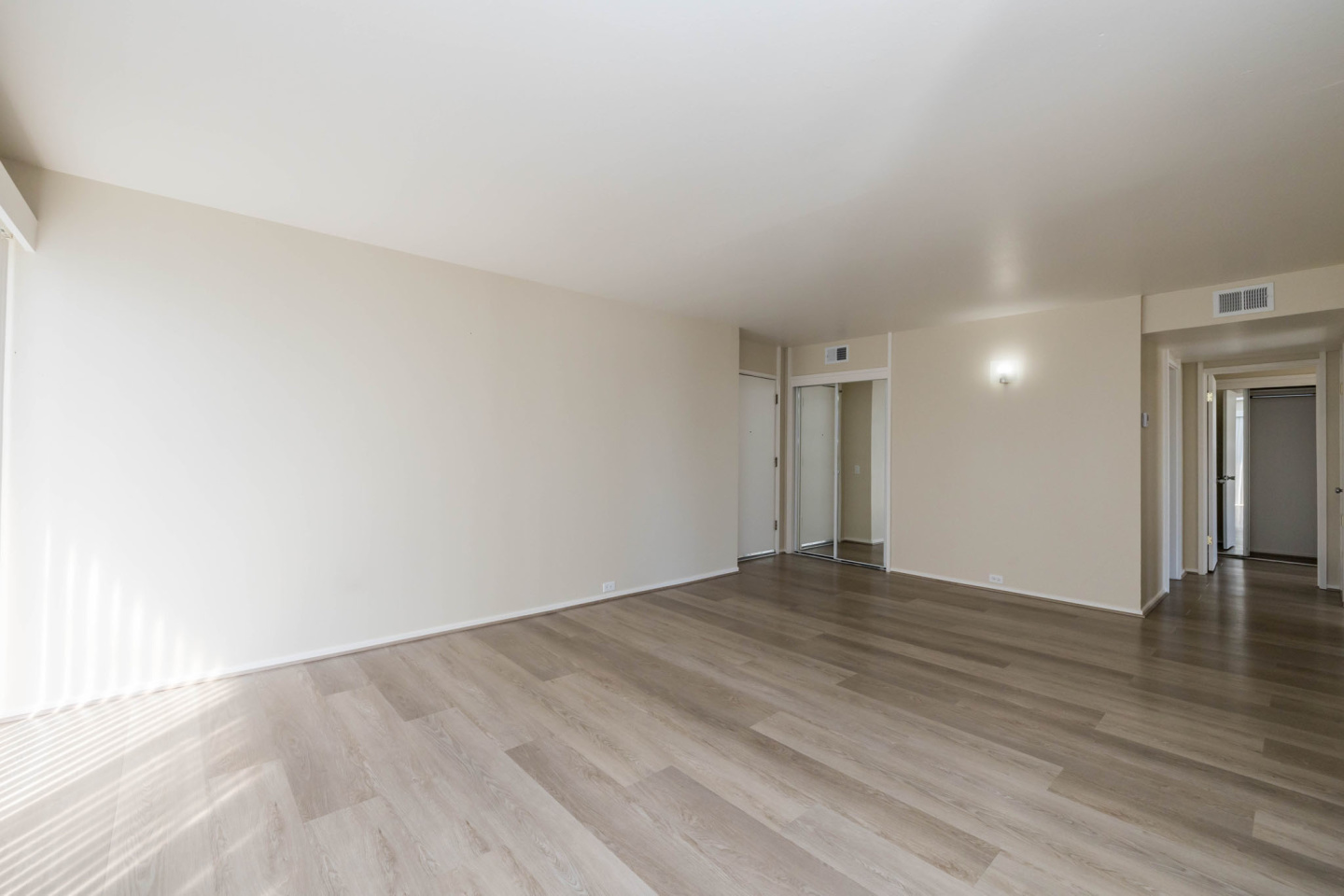 115 Moss Avenue Image 11
