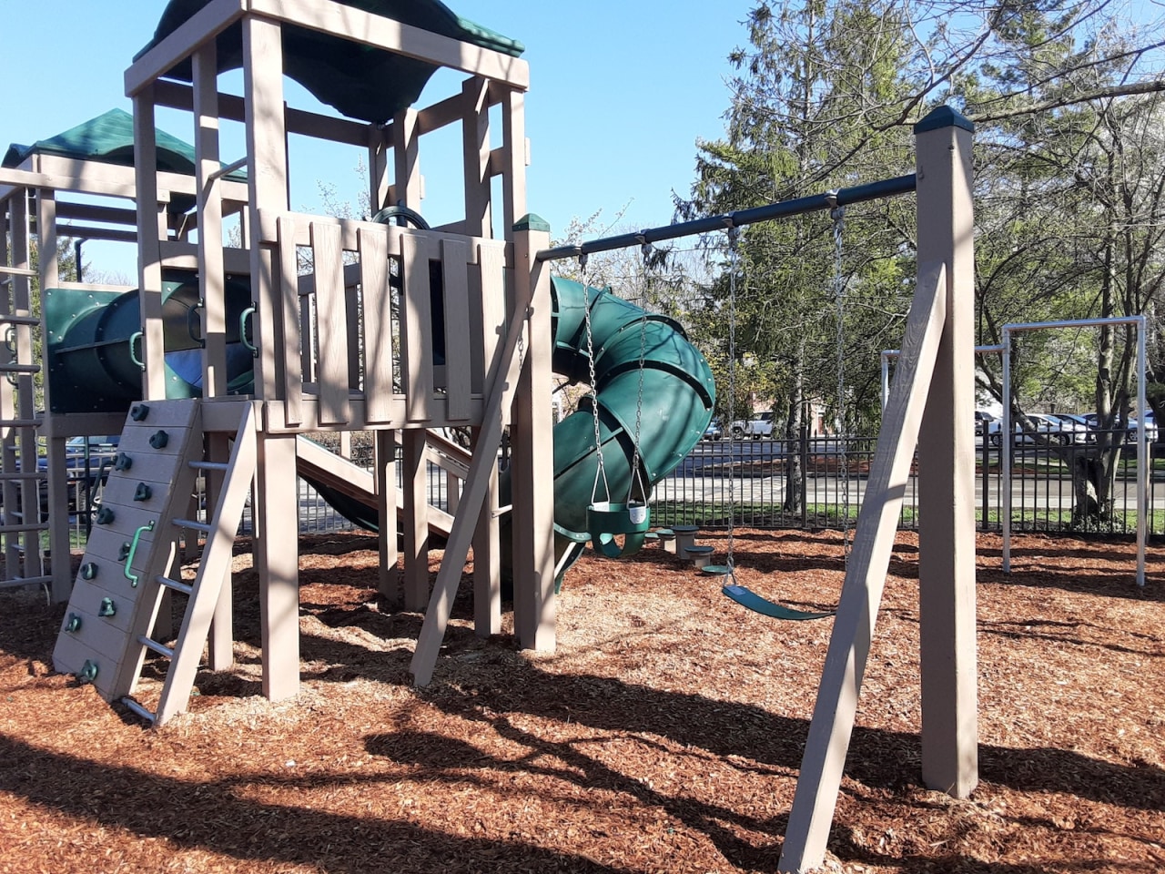 Village of Coldstream Image 25