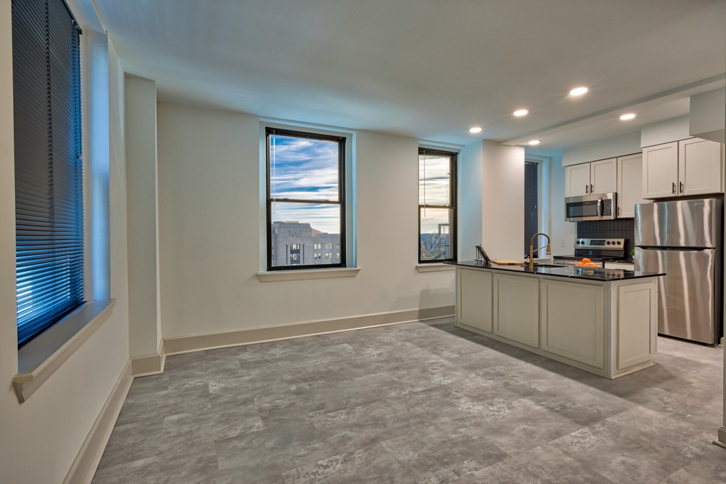 142 West York Street Apartments Image 4