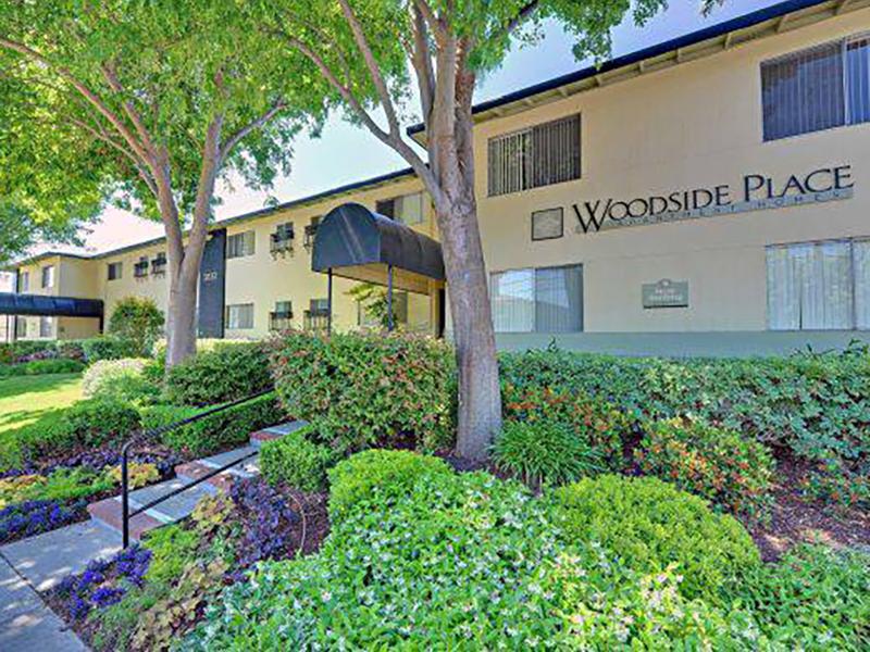 Woodside Place Apartments Image 13