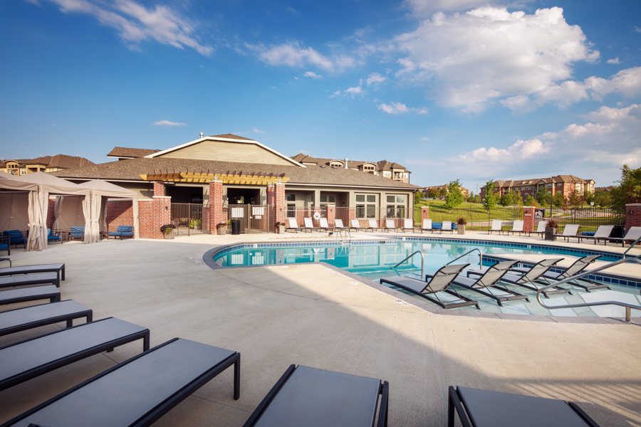 Broadmoor Hills Image 20