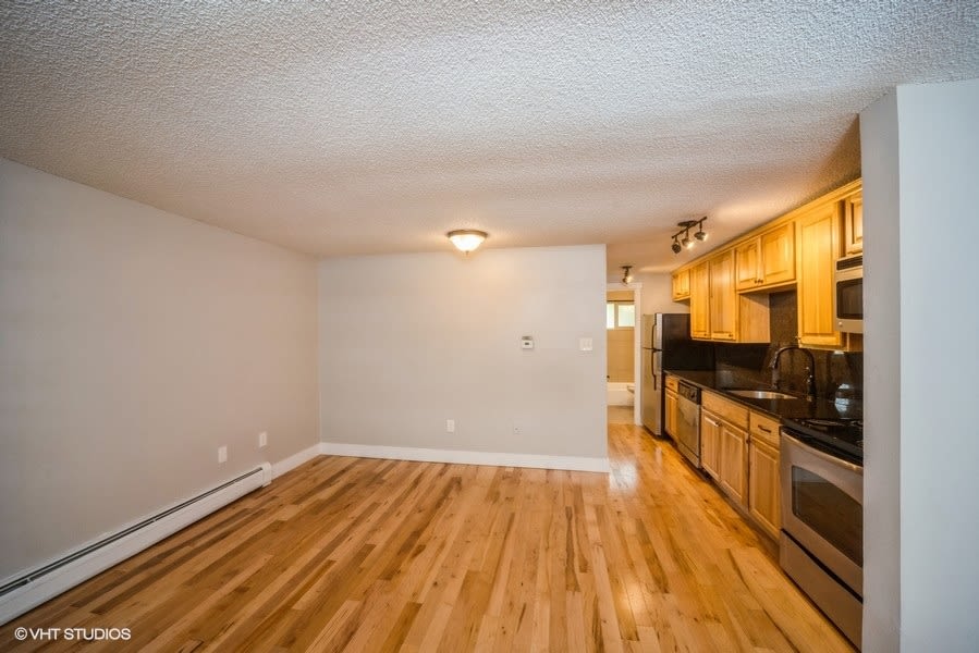 23-33 Pearl Image 11