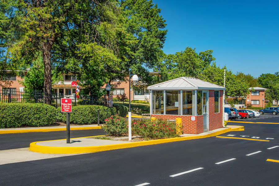 Campus Gardens Image 18