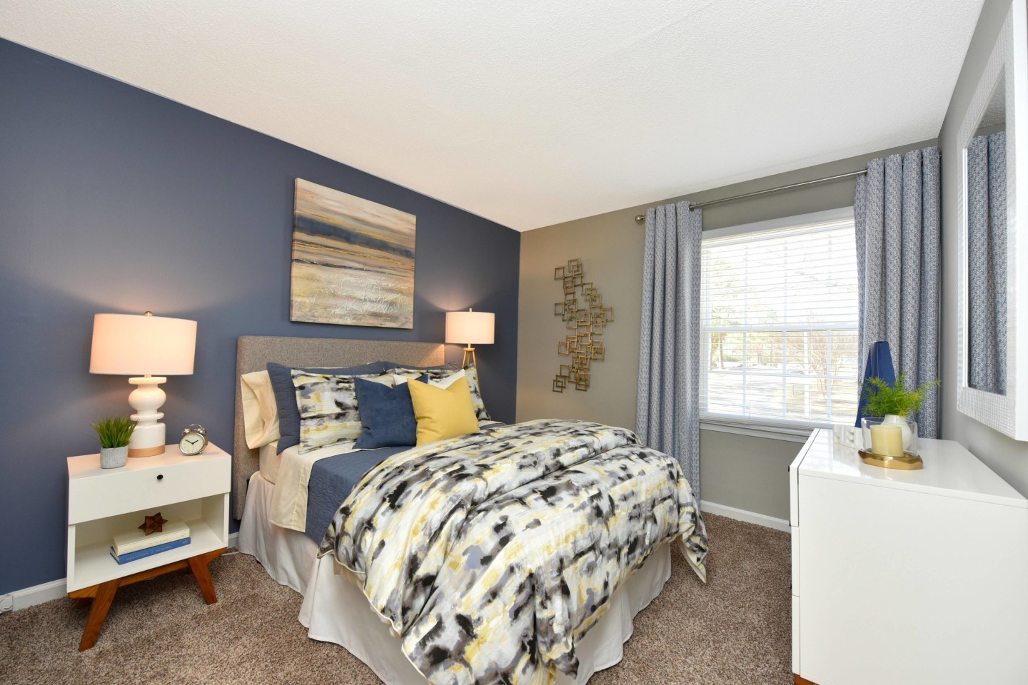 The Roxbury Image 27