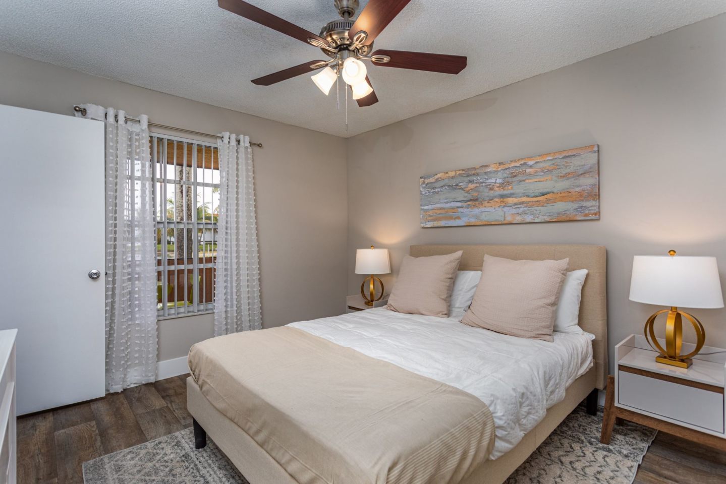 The Landings at Pembroke Lakes Apartments Image 4