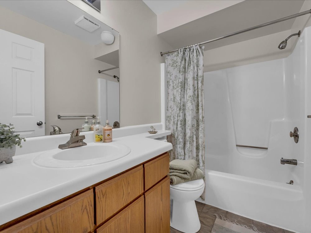 Wyndham Hill Image 14