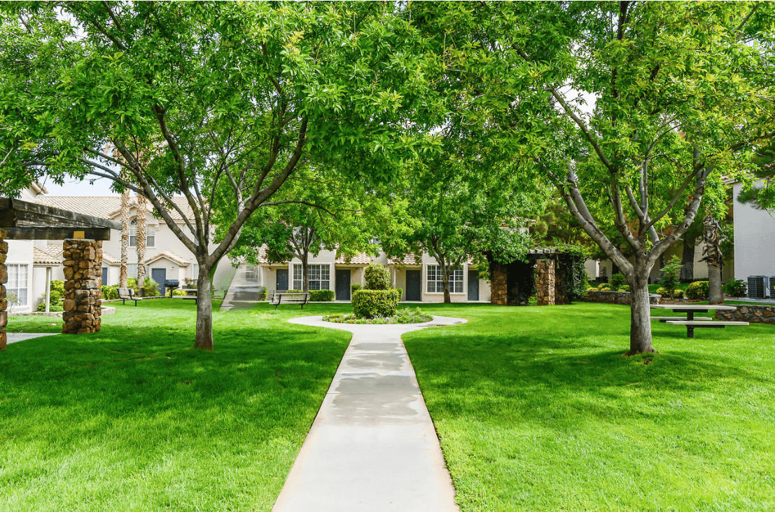 Lifestyles at Los Paseos Apartments Image 10