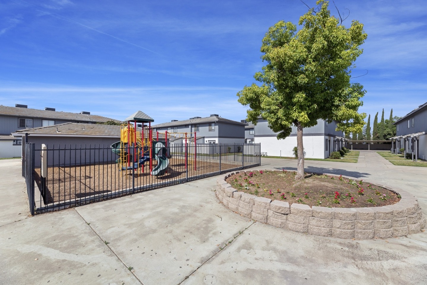 Oak Park Townhomes Image 28