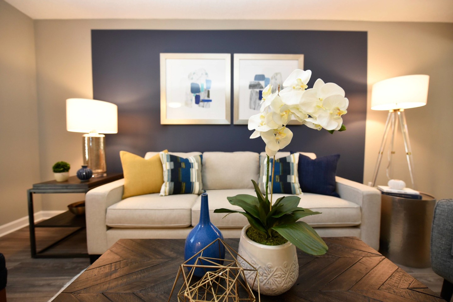The Roxbury Image 22