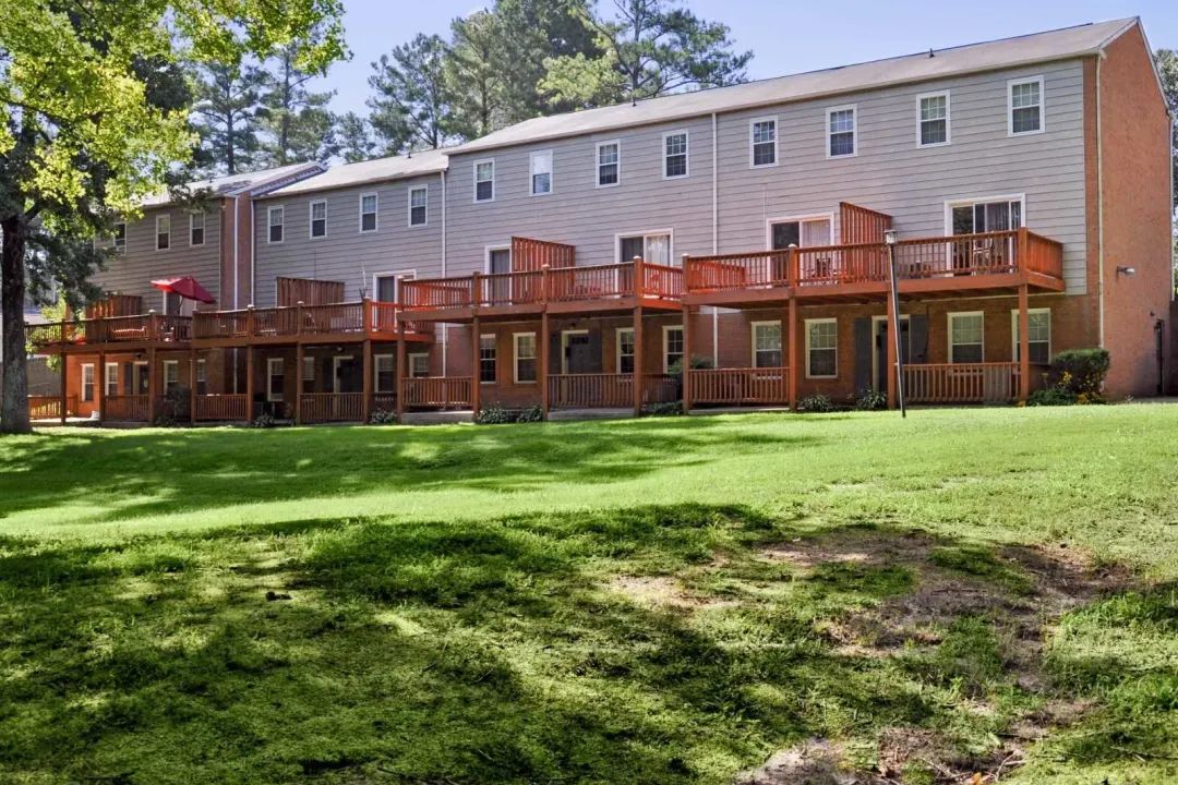 Lakeview Terrace Townhomes Image 3