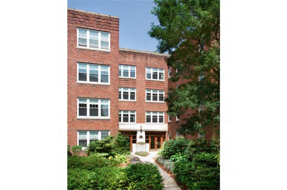Kilsyth Court Image 1