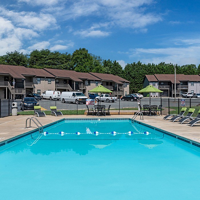 Country Club Apartment Homes Image 23