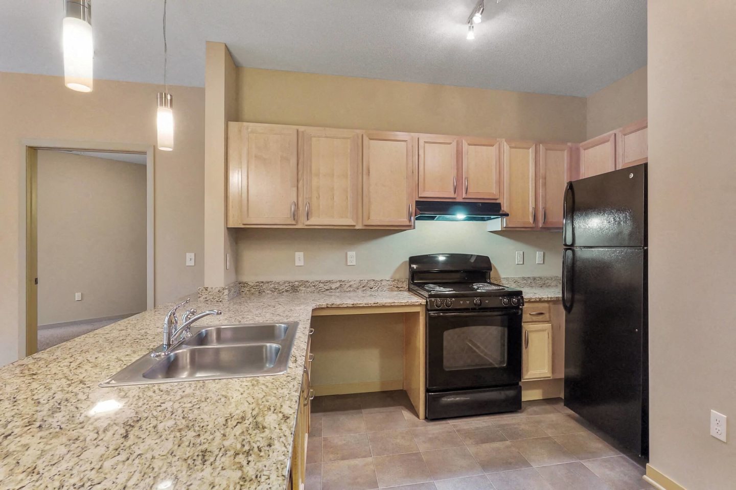 L14 Flats Image 11