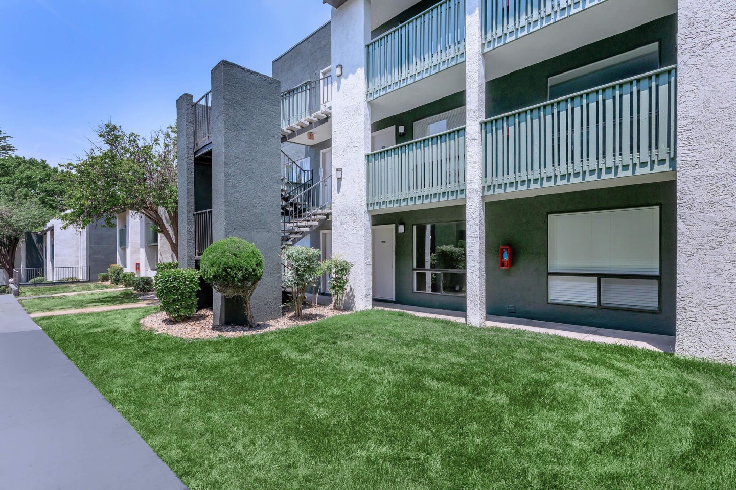 Treehouse Apartments Image 47