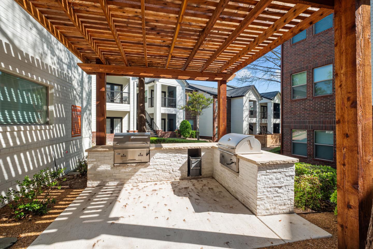 Larkin Apartment Homes Image 35