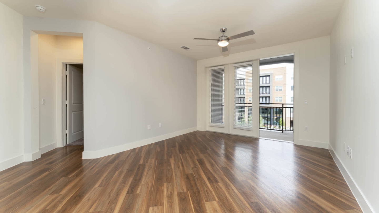 Olivian at the Realm Apartments Image 14