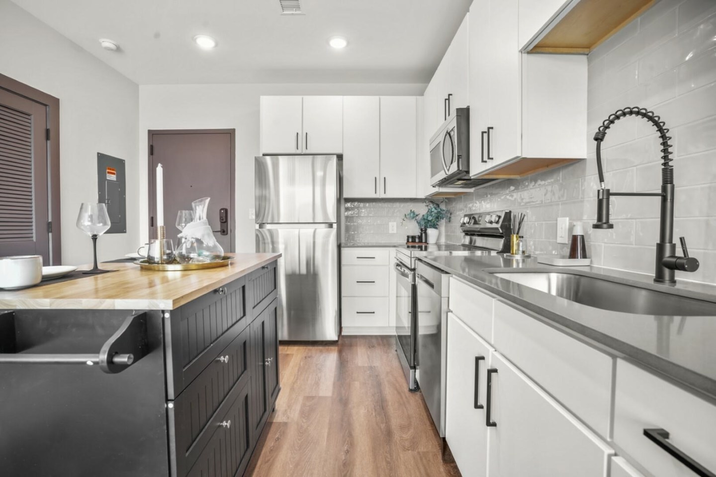 555 Boulevard Image 27