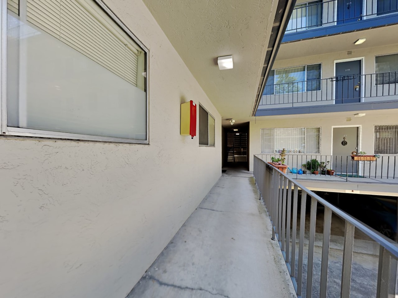 671 Vernon Image 14