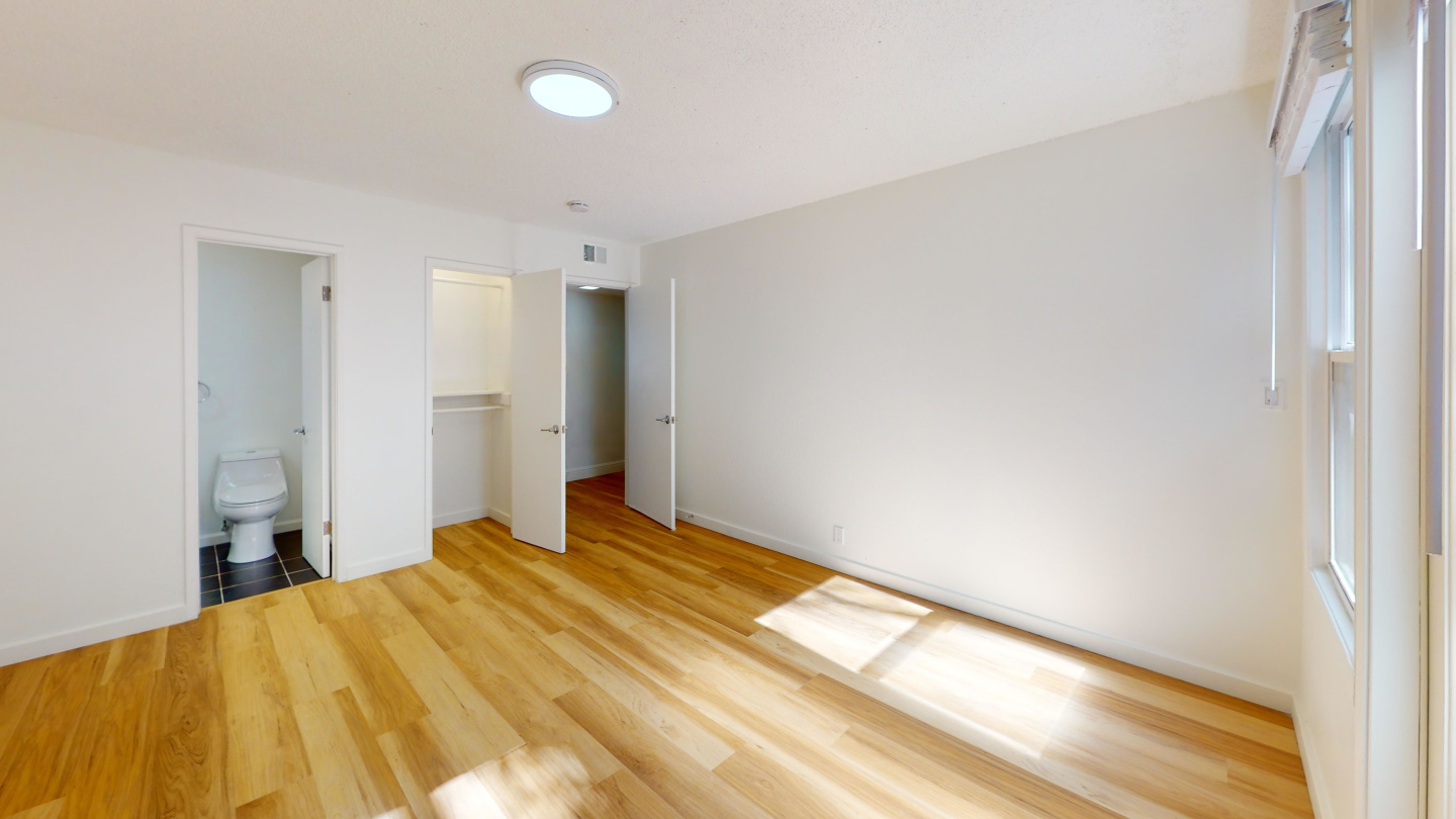 1040 Ashbury Street Image 7