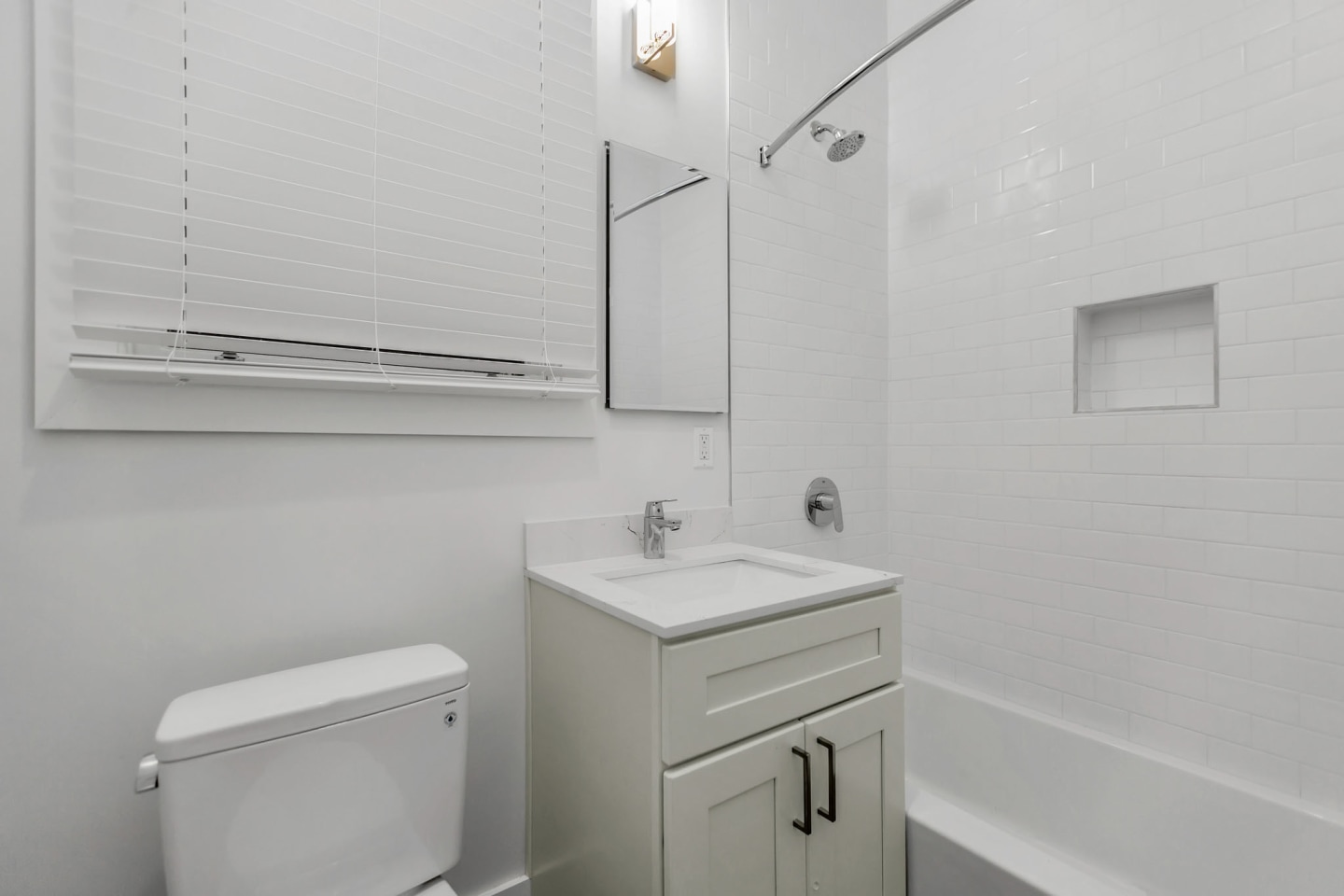125 Clayton Image 15