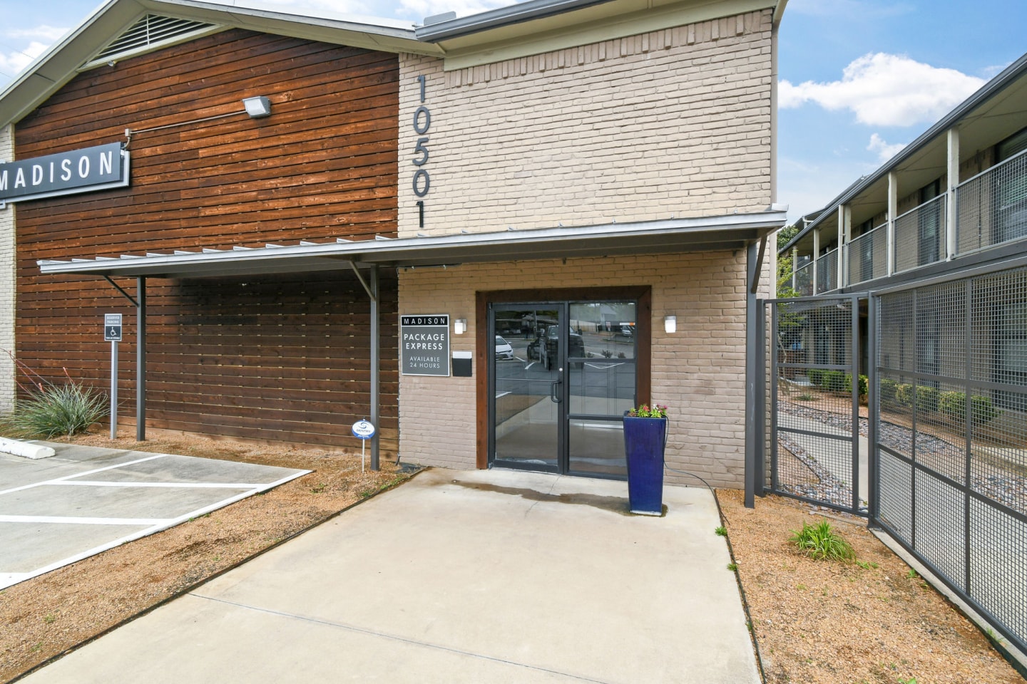 Madison at Bellmar Image 13