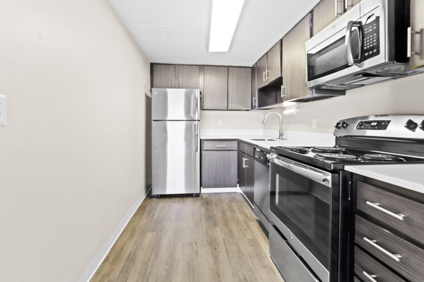 878 S Dexter Image 14