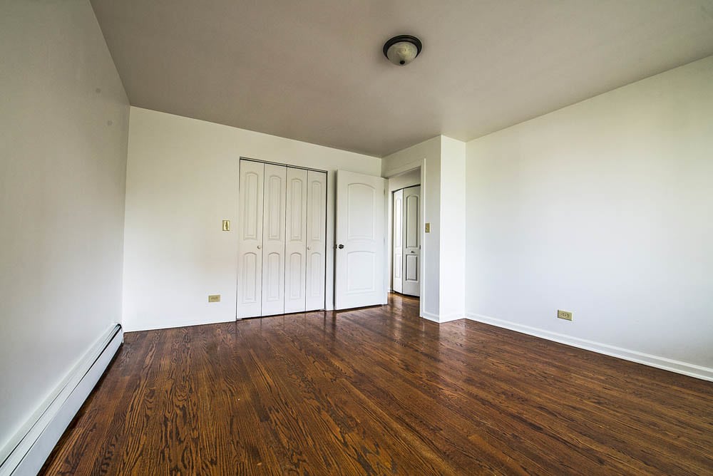 6832 S Crandon Image 10