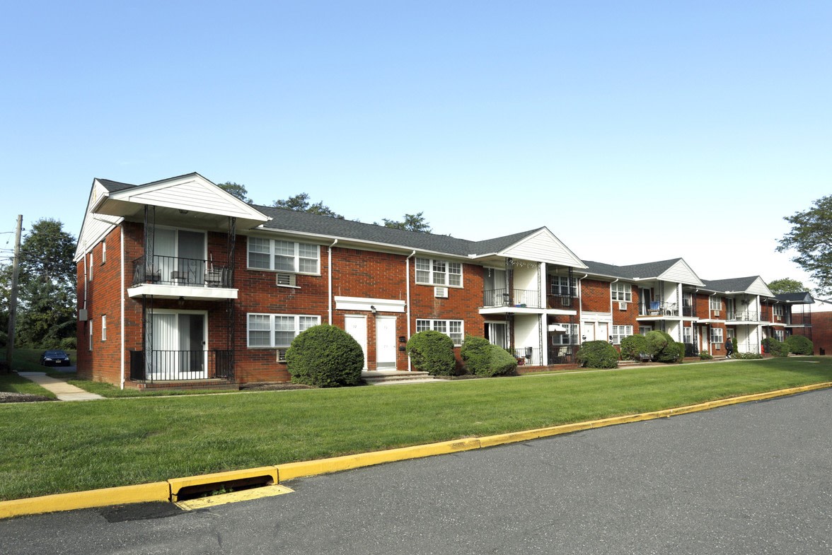 Strathmore Gardens Image 8