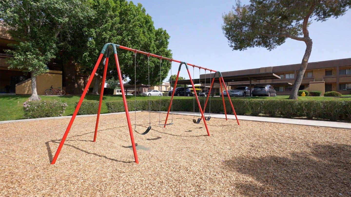 Avalon Hills Image 12