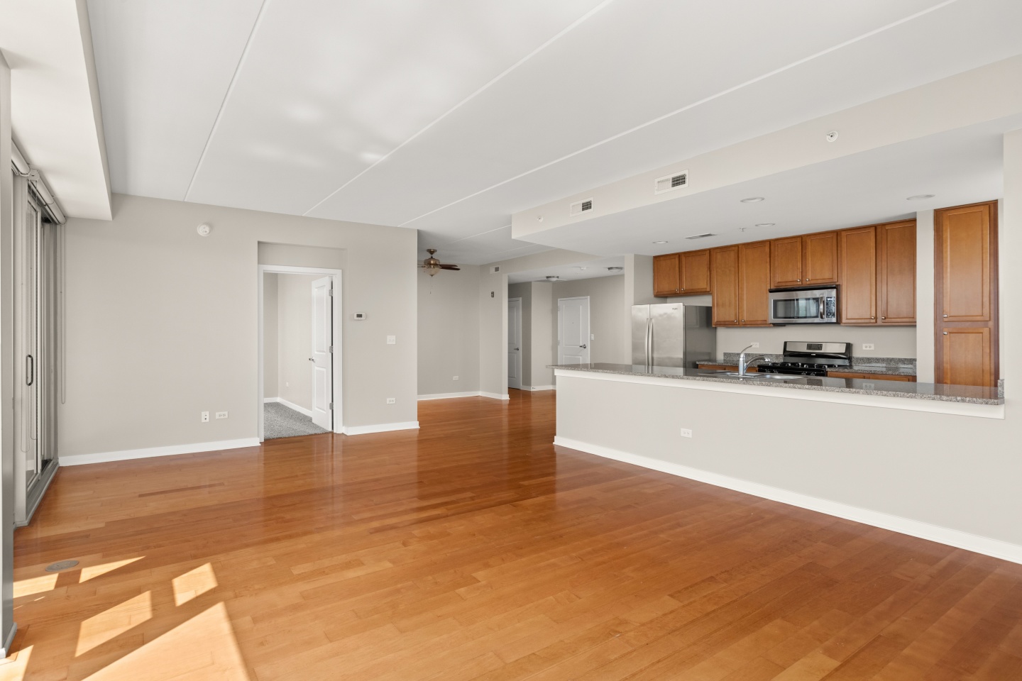 Kingston Pointe Apartments Image 3